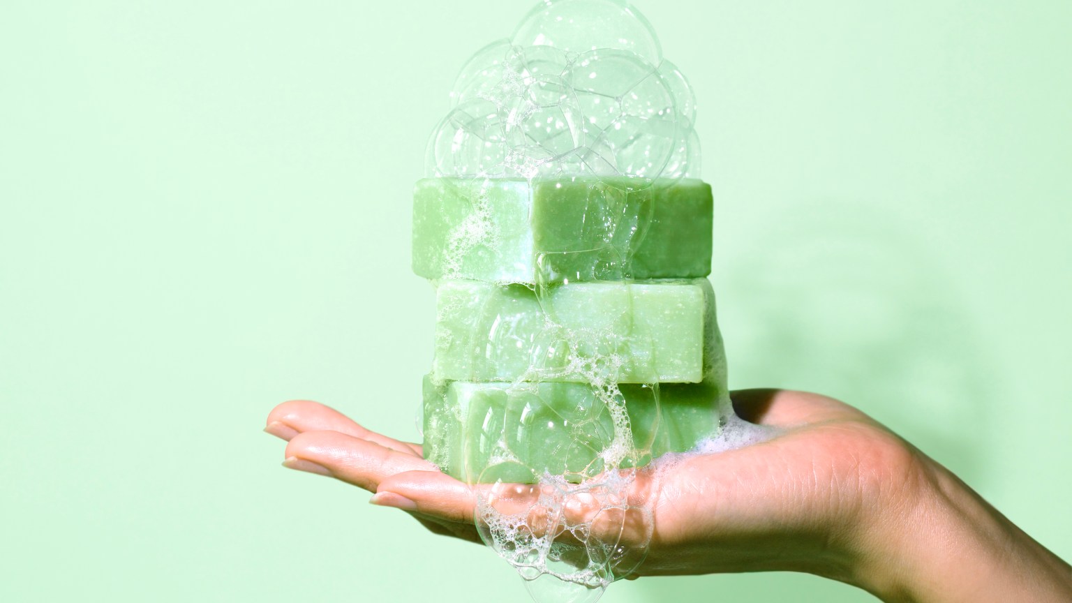 Three Ways to Use Emerald CBD Soap to Help Dry or Irritated Skin