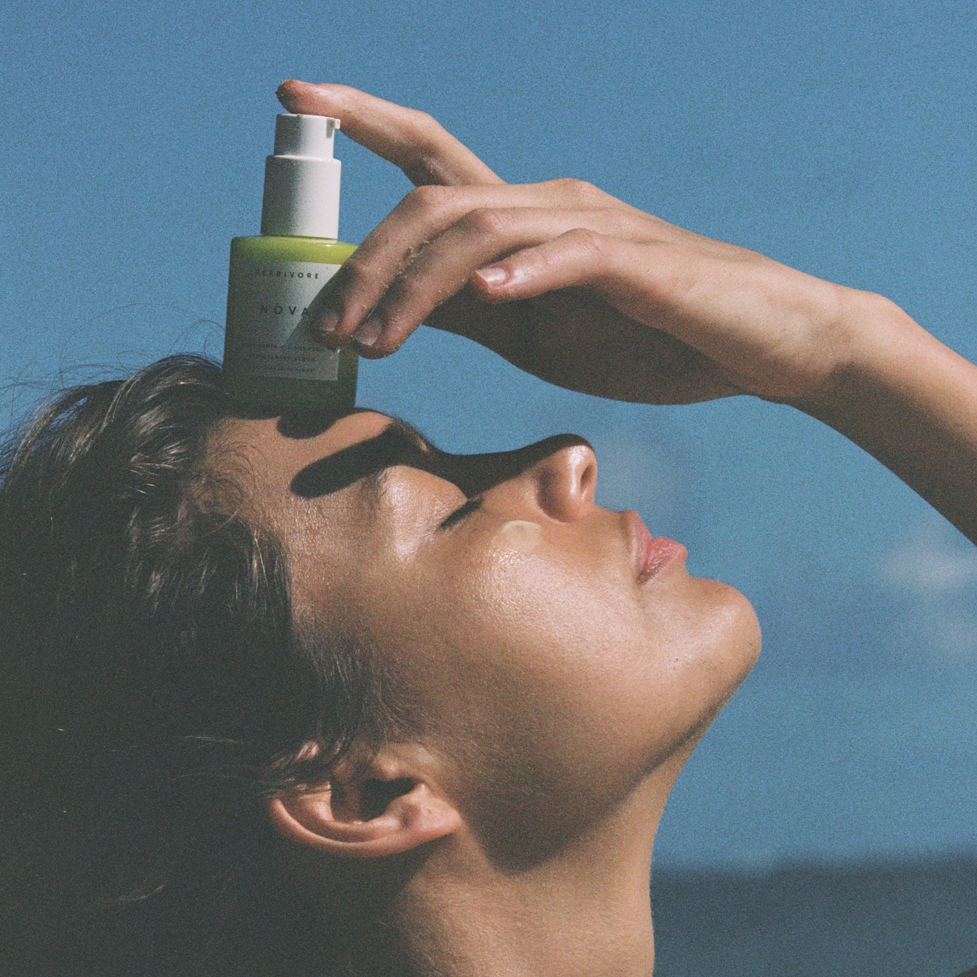 NOVA 15% Vitamin C + Turmeric Brightening Serum