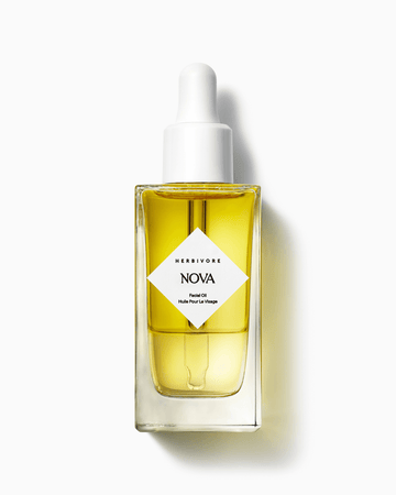 NOVA Turmeric + Niacinamide Bi-Phase Glow Facial Oil 1